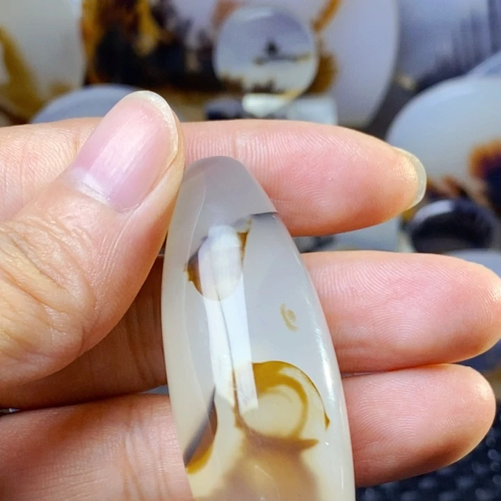 玛瑙/玉髓未镶嵌珠宝半成品