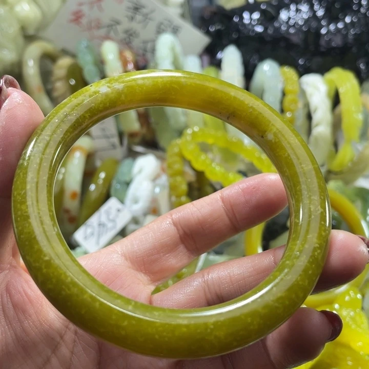 岫玉未镶嵌手镯62.63