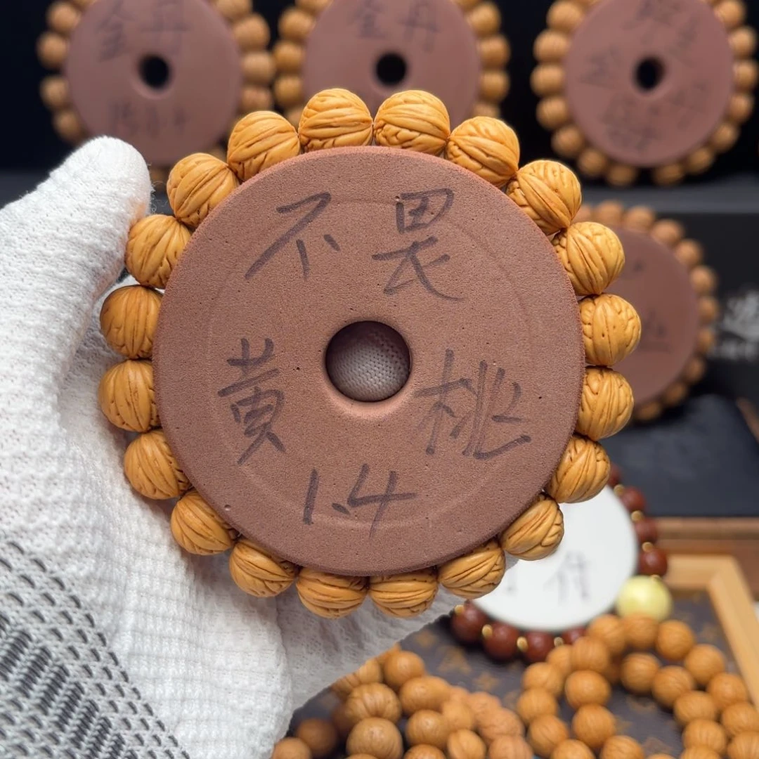 桃核吊坠盘锦小黄桃