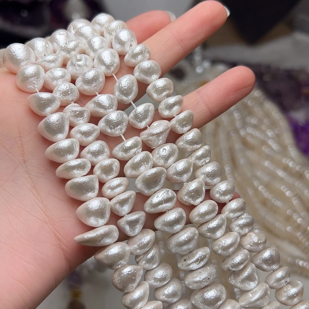 玛瑙/玉髓合金珠宝半成品I79。10mm贝珠三角随形一条