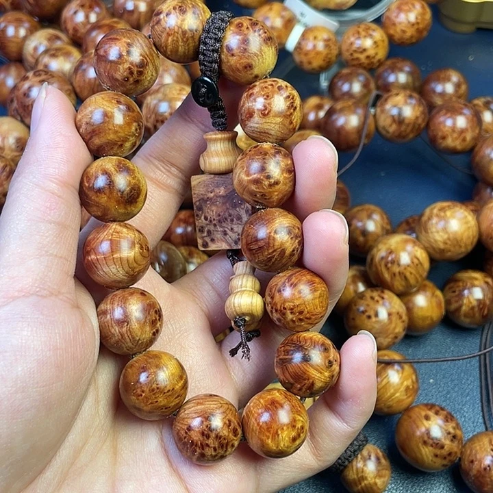 柏木（崖柏）其他15留疤吊坠