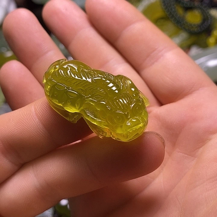 岫玉未镶嵌岫玉挂件