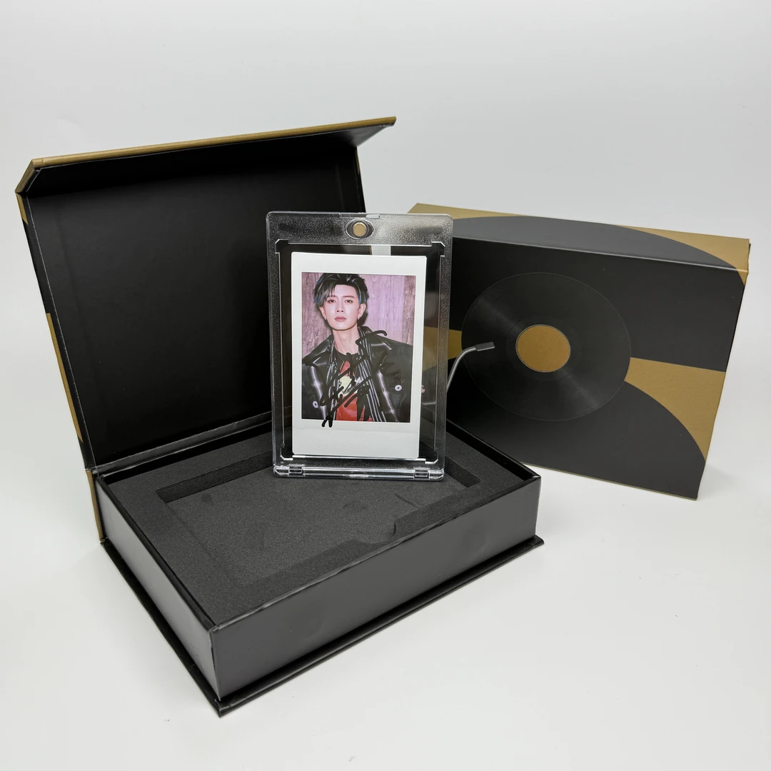 N2154任嘉伦 签名正品拍立得照片 白边