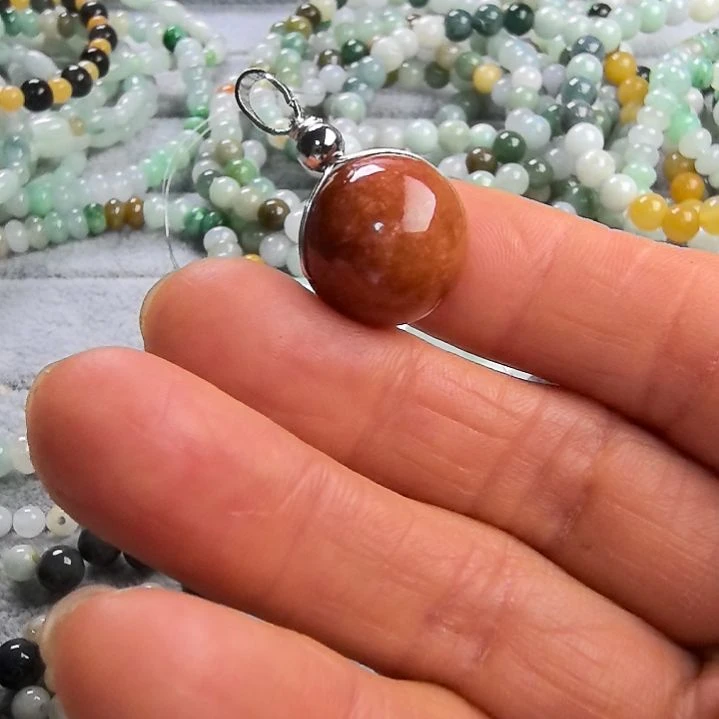 翡翠颈饰未镶嵌吊坠