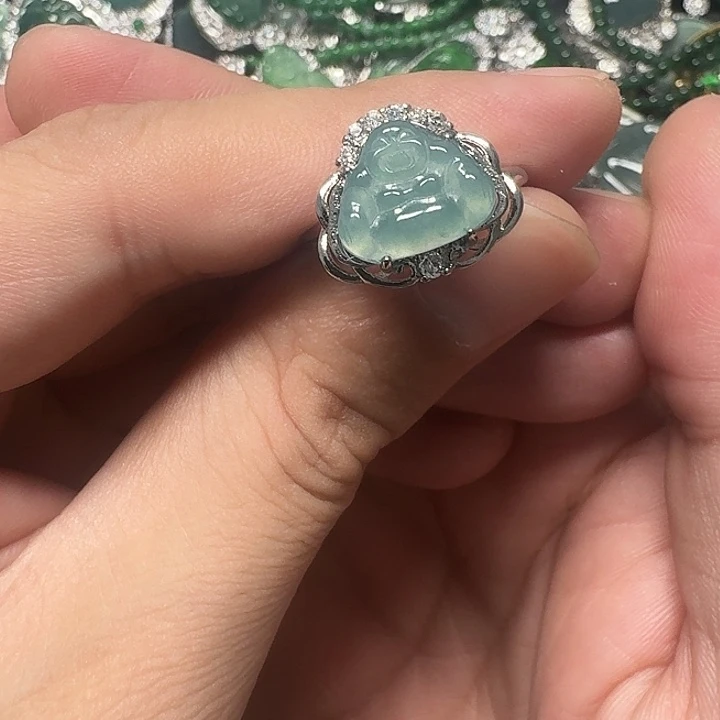 翡翠未镶嵌颈饰天然A货翡翠放漏