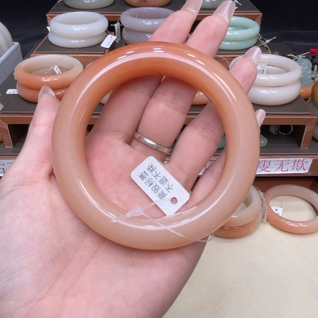 忠***味未镶嵌手镯石英质玉