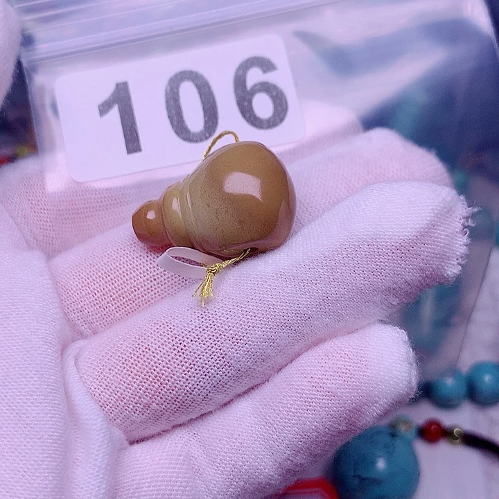 尚***饰未镶嵌绿松石珠宝奇石
