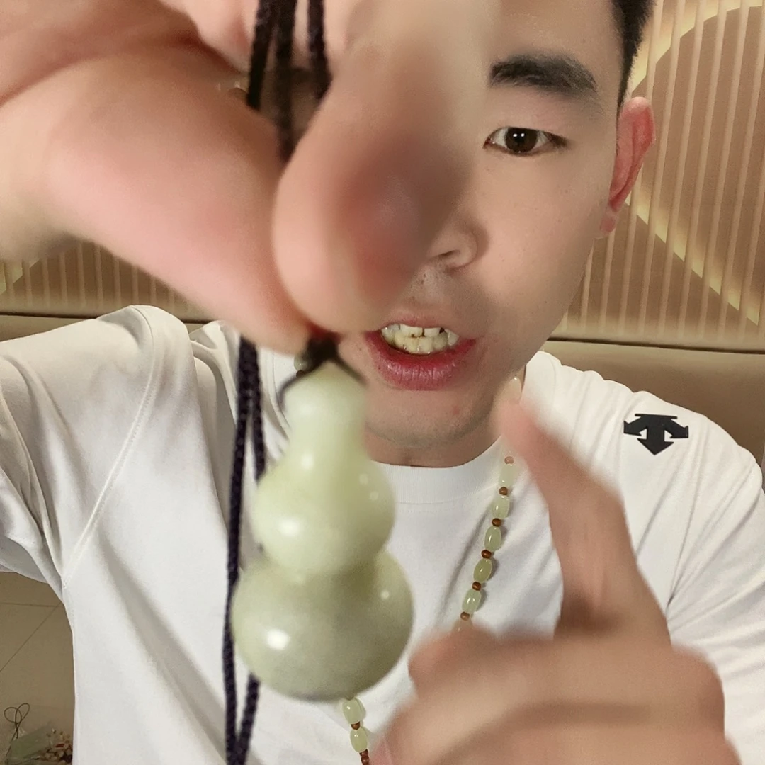 蛇纹石玉合金颈饰