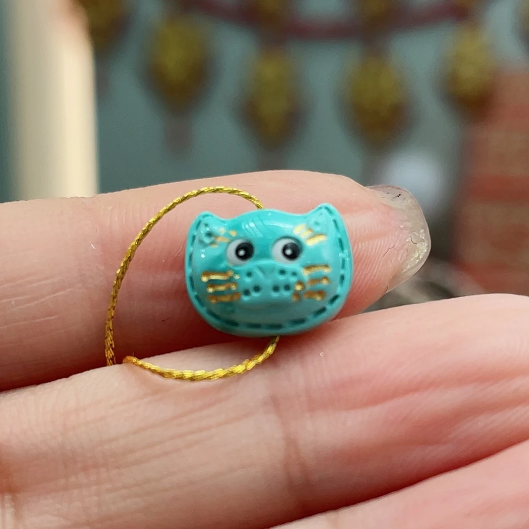 绿松石颈饰未镶嵌