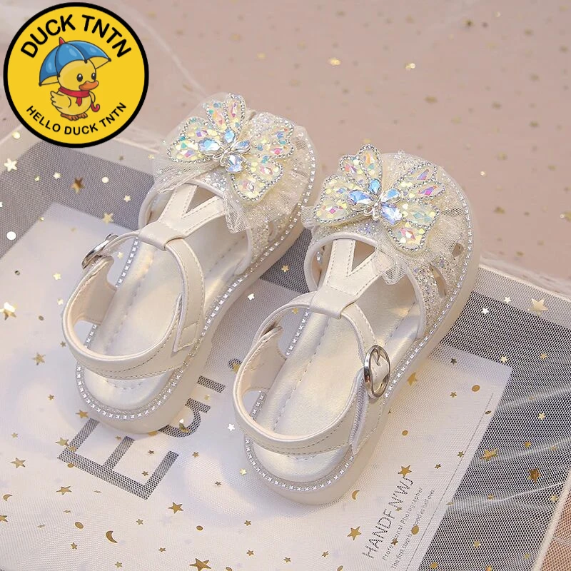 小黄鸭女童鞋子儿童凉鞋2025新款夏季小女孩软底单鞋水蝴蝶包头公