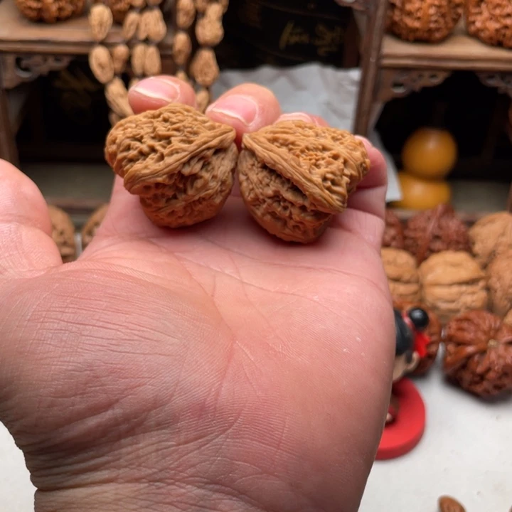 吊坠文玩核桃肚子残34