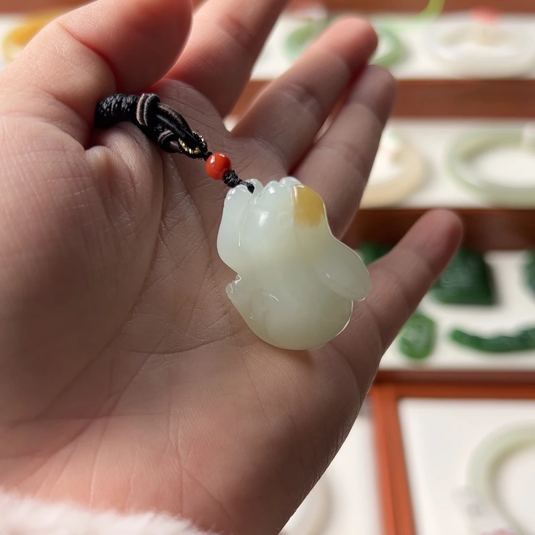 和田玉未镶嵌吊坠(不含链)