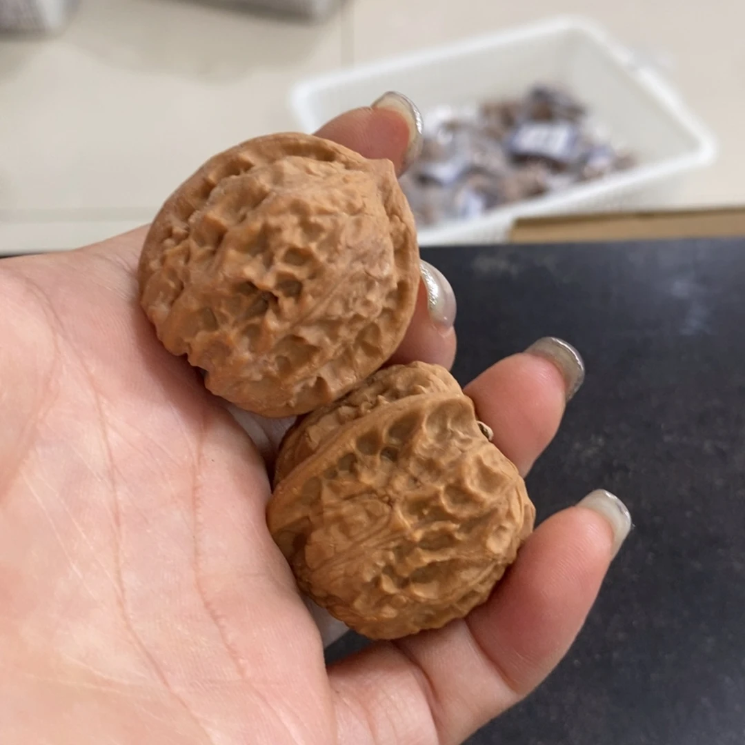 文玩核桃吊坠平闷