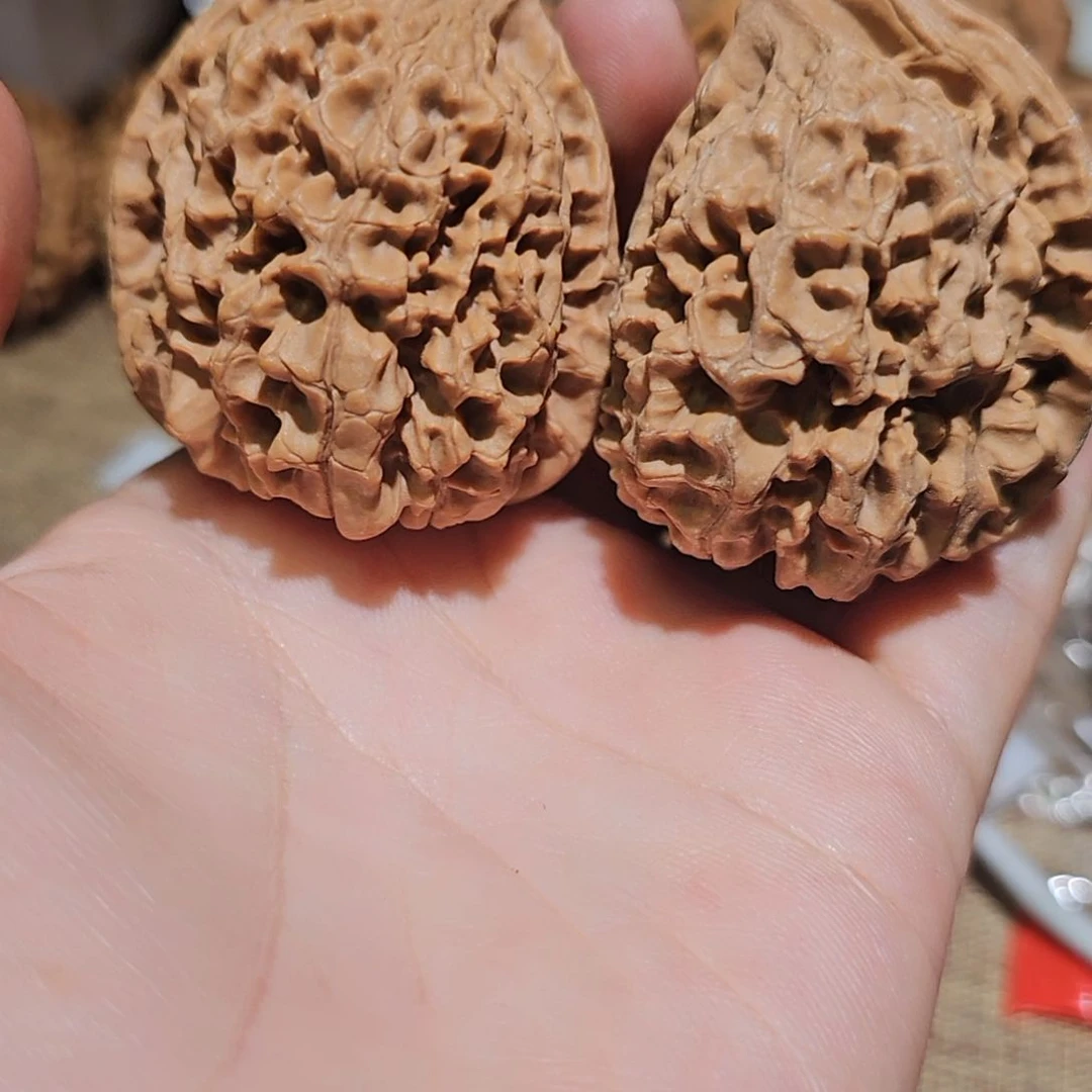 文玩核桃吊坠45半壁江山