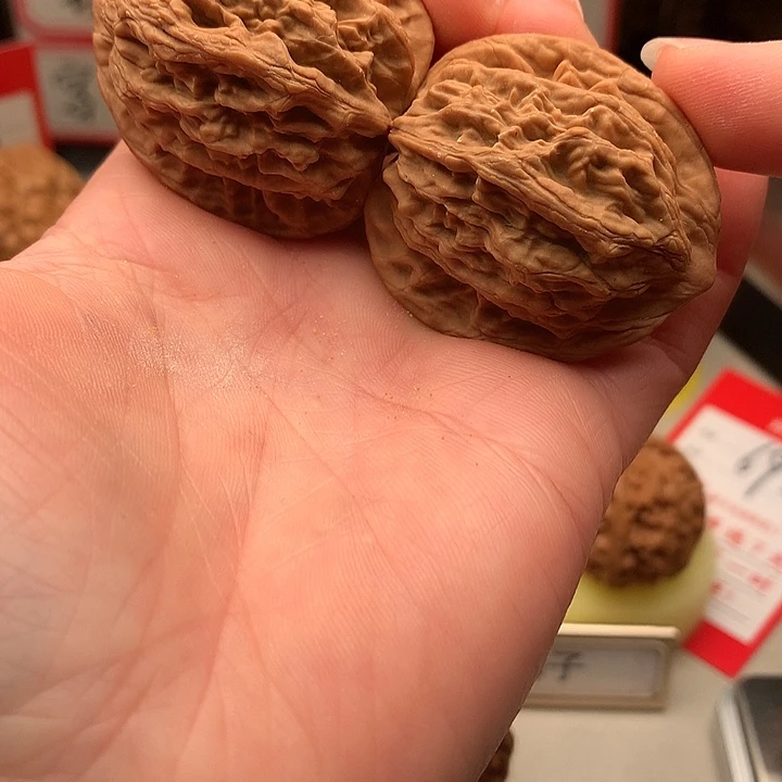 文玩核桃吊坠37尺虎头804号