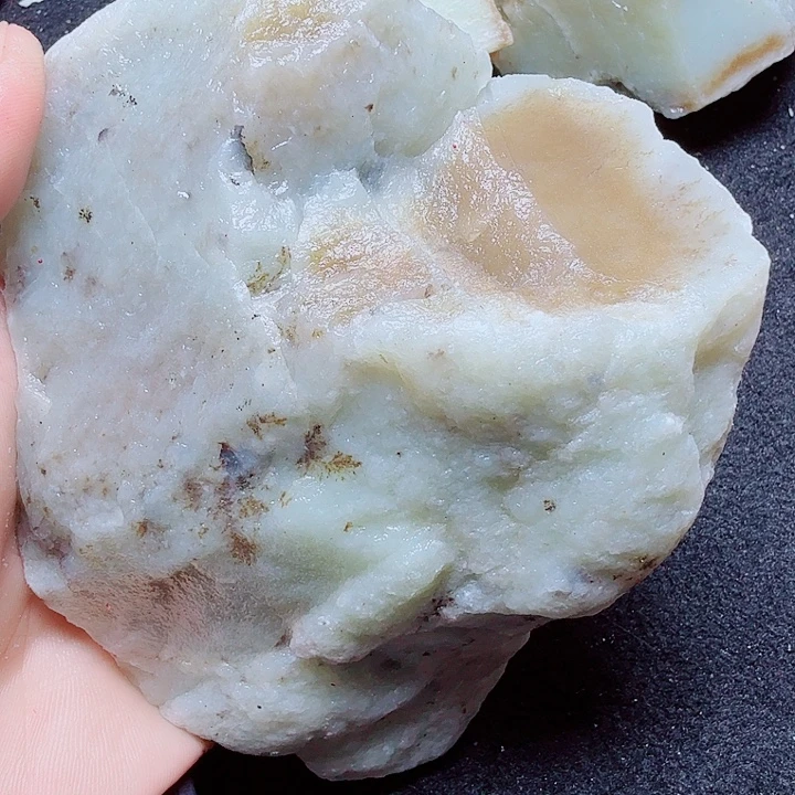 和田玉（糖玉）未镶嵌珠宝半成品