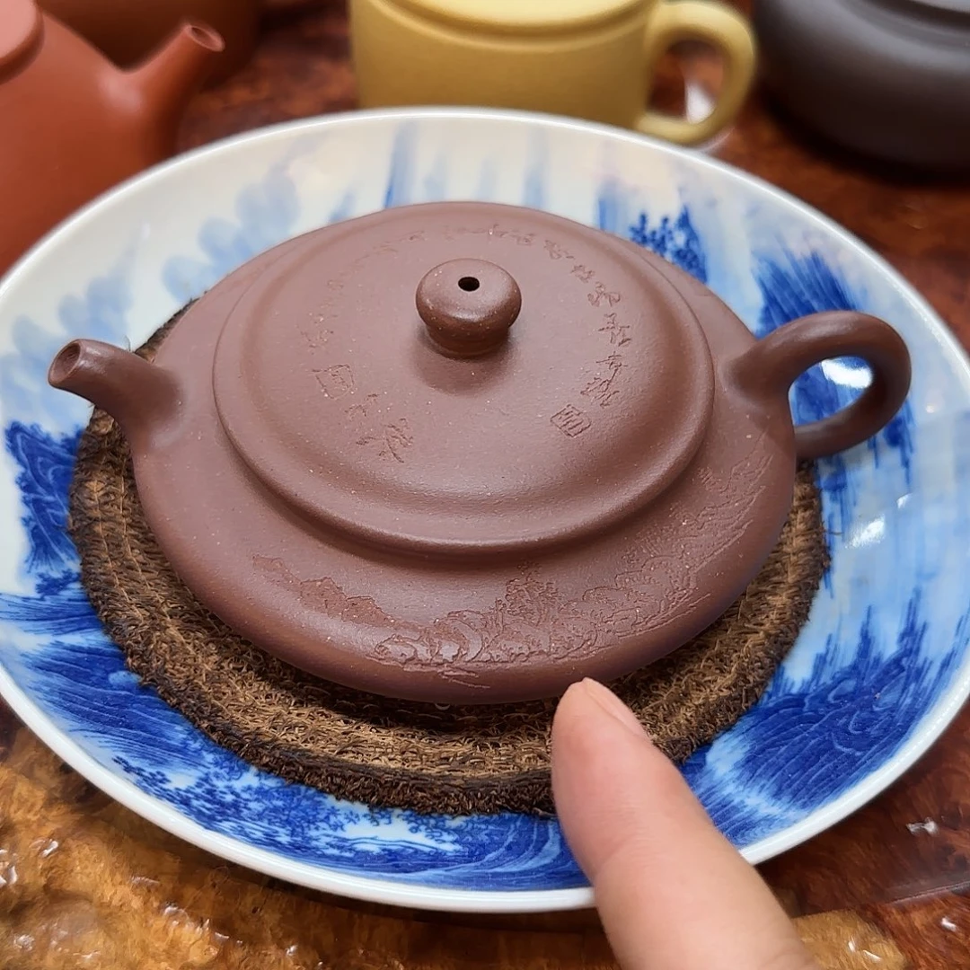 茶壶紫砂扁腹底槽清刻绘