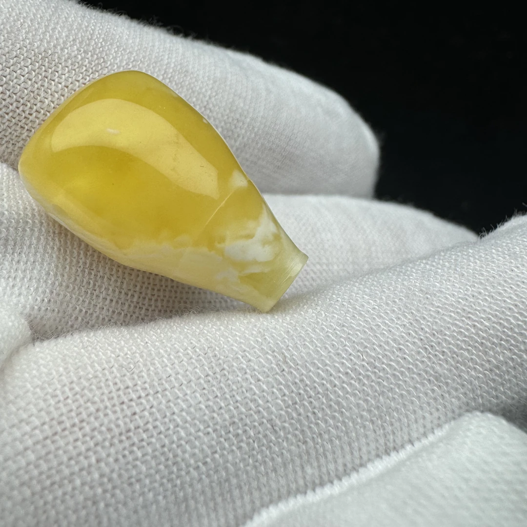 Y7831 天然原矿蜜蜡白蜡三通13.4×23mm支持鉴定 假一罚四