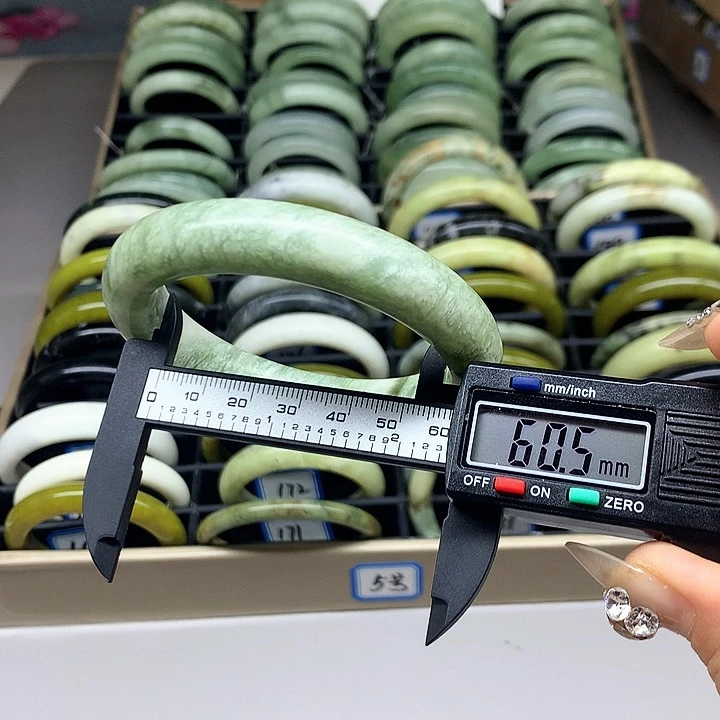 未镶嵌蛇纹石玉手镯198