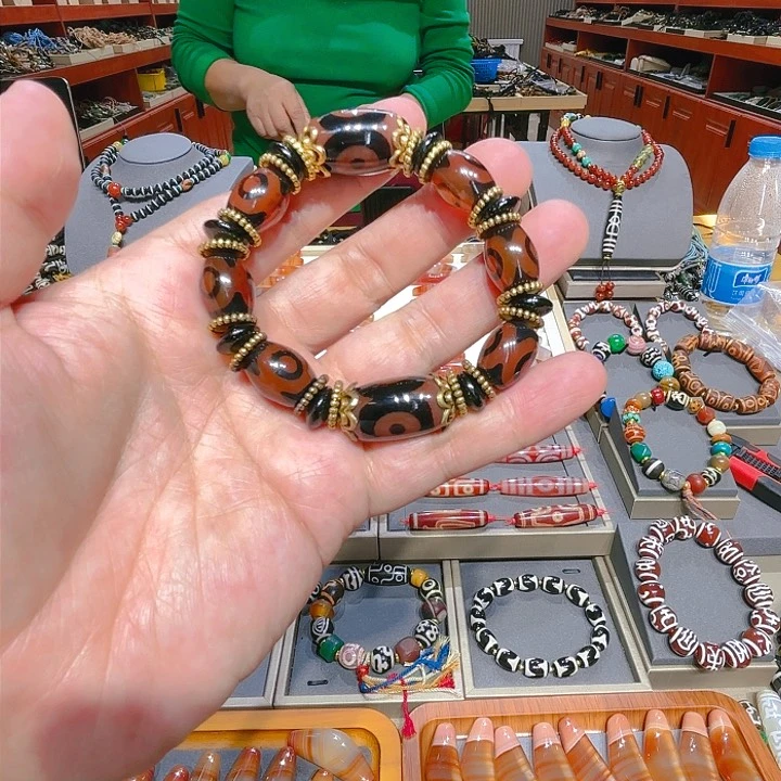 未镶嵌玛瑙/玉髓珠宝奇石