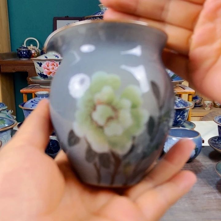 瓷片手工制作工艺精湛等