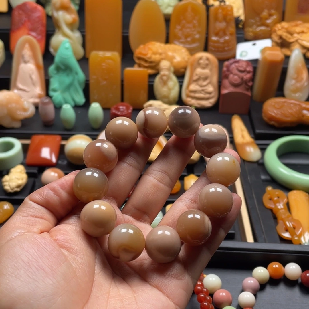 八***.石英质玉（缅黄）未镶嵌手串