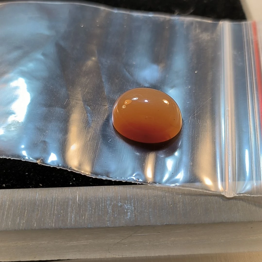 余***石英岩玉未镶嵌戒面