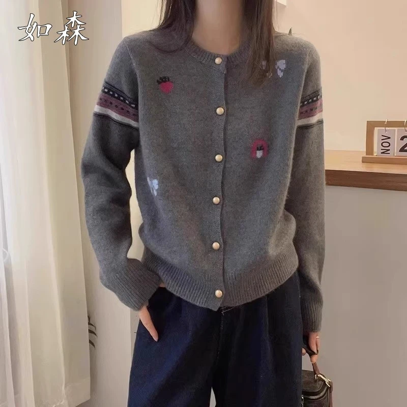 欧洲站春秋季2025新款法式洋气减龄刺绣图案单排扣软糯针织开衫女