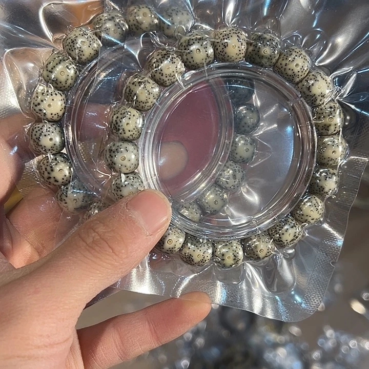 扶***晓吊坠星月菩提12星月2条，136号