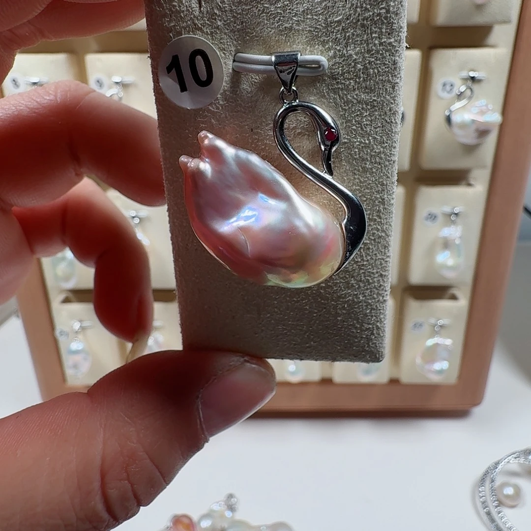 淡水珍珠颈饰合金