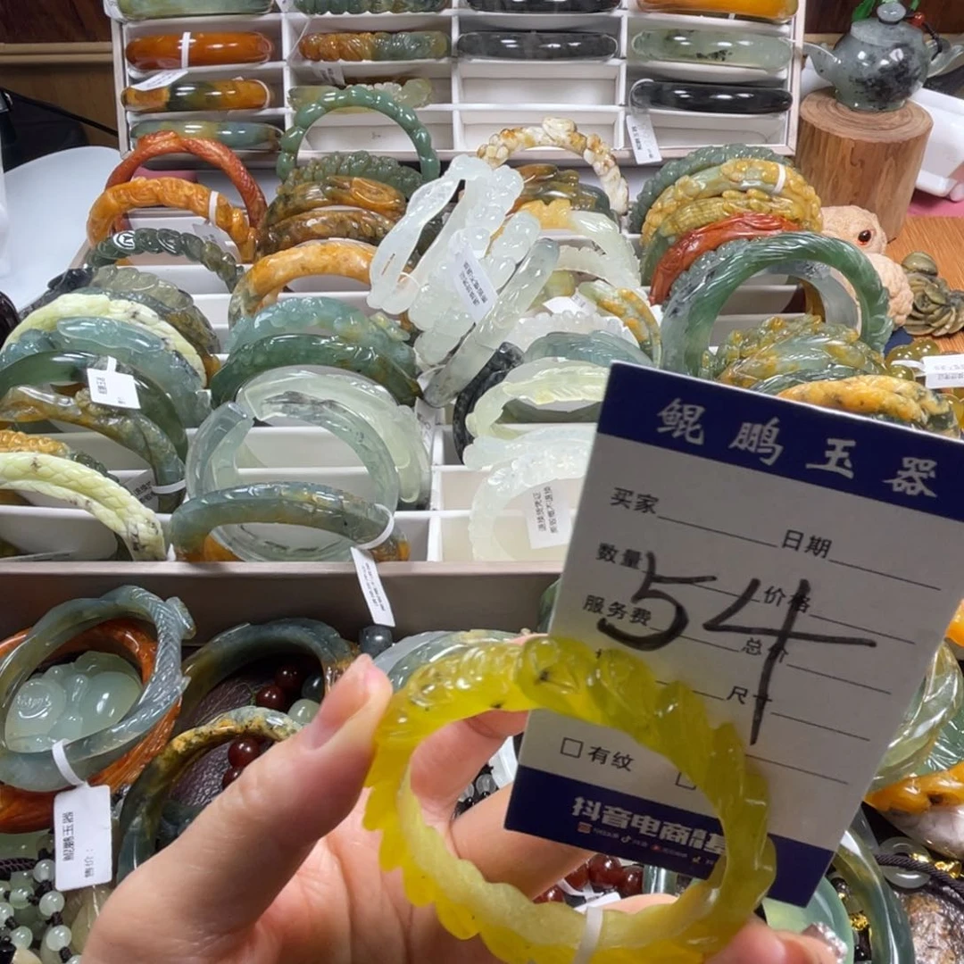 未镶嵌蛇纹石玉手镯