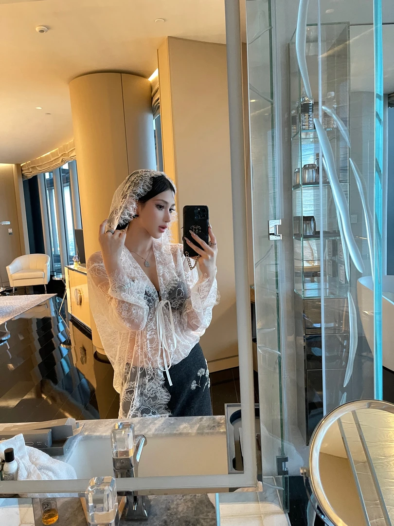 ChiclyNana秋季新款韩系穿搭宽松蕾丝开衫薄款连帽外套氛围感上衣