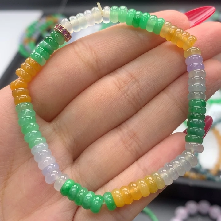 翡翠手镯未镶嵌翡翠
