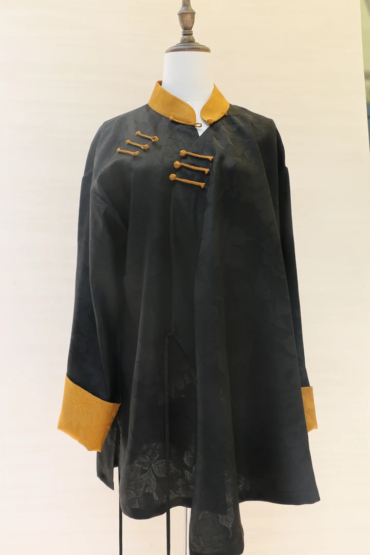 嘉萨巴萨原创设计品牌女款外搭