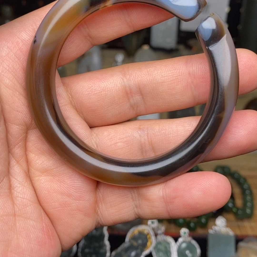 玛瑙/玉髓颈饰未镶嵌54.3