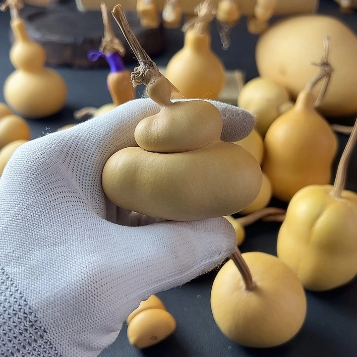 24。手把件小钱袋