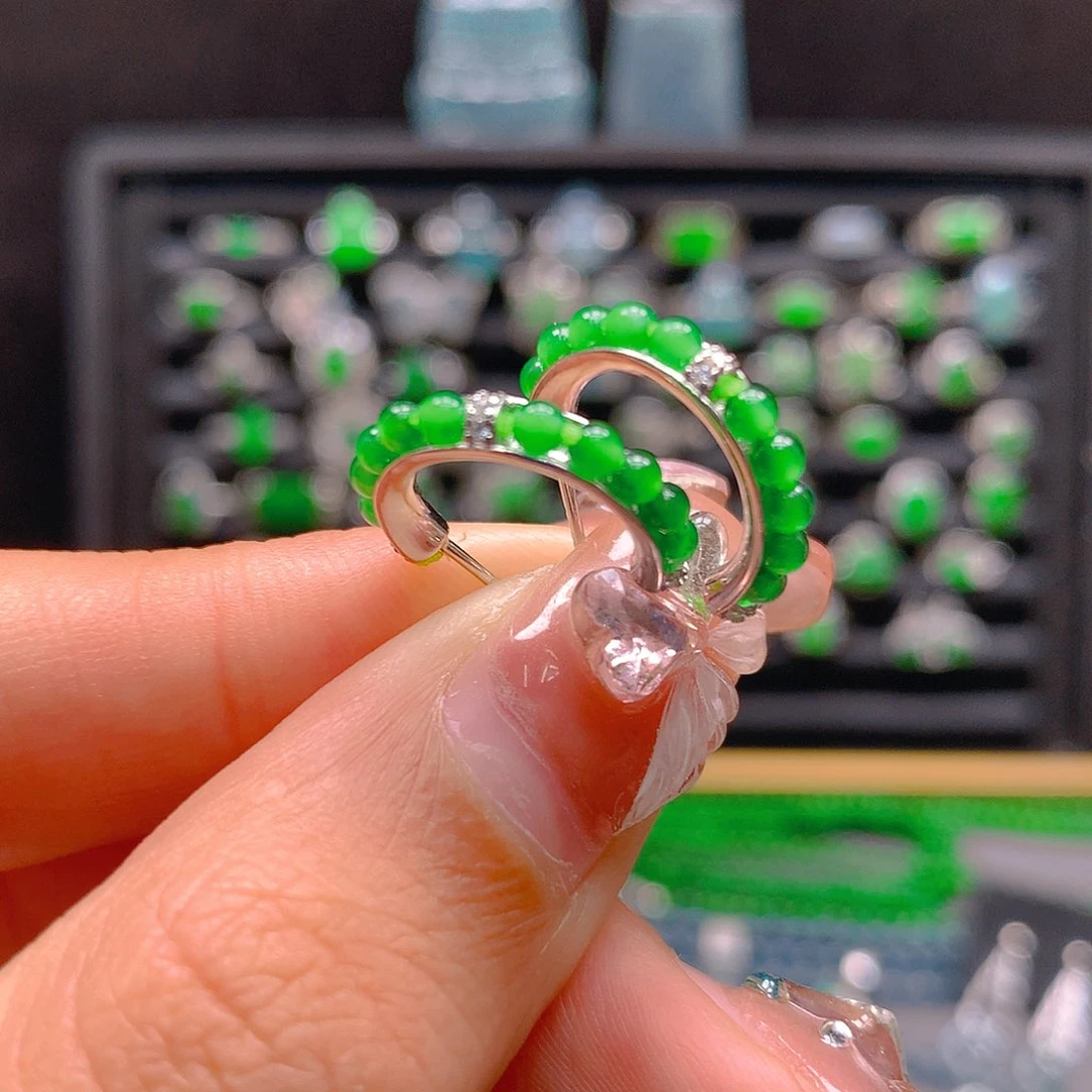 未镶嵌翡翠耳饰天然翡翠