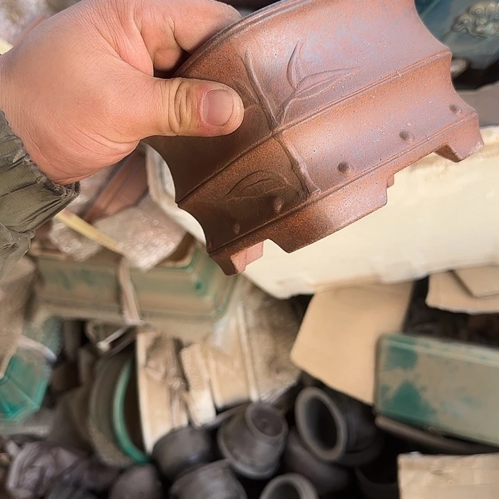 在这片美丽之乡上海举办画展是非常成功