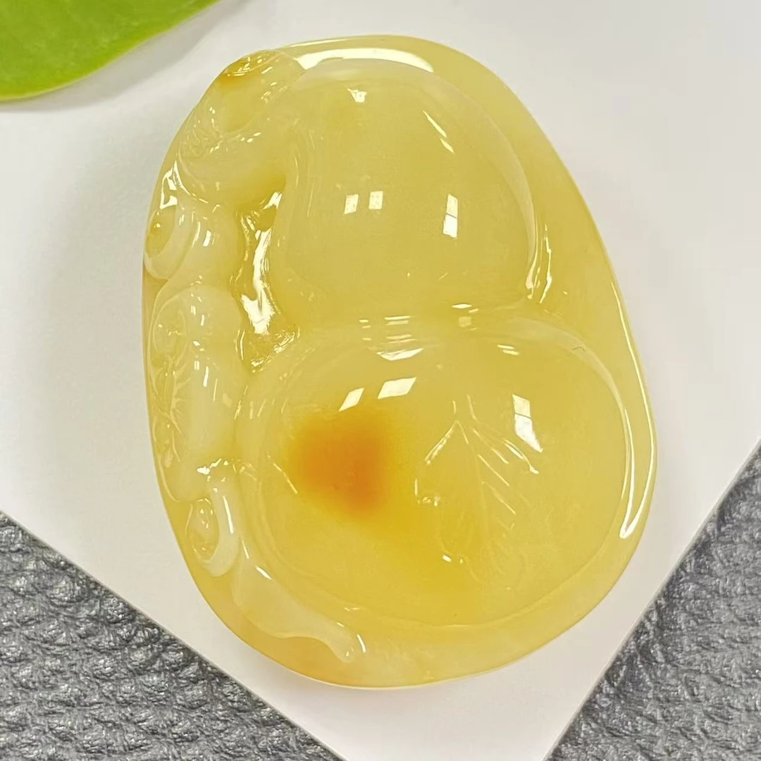 「戴琴珠宝」Q1271-蜜蜡雕刻件吊坠（多样性发其一）