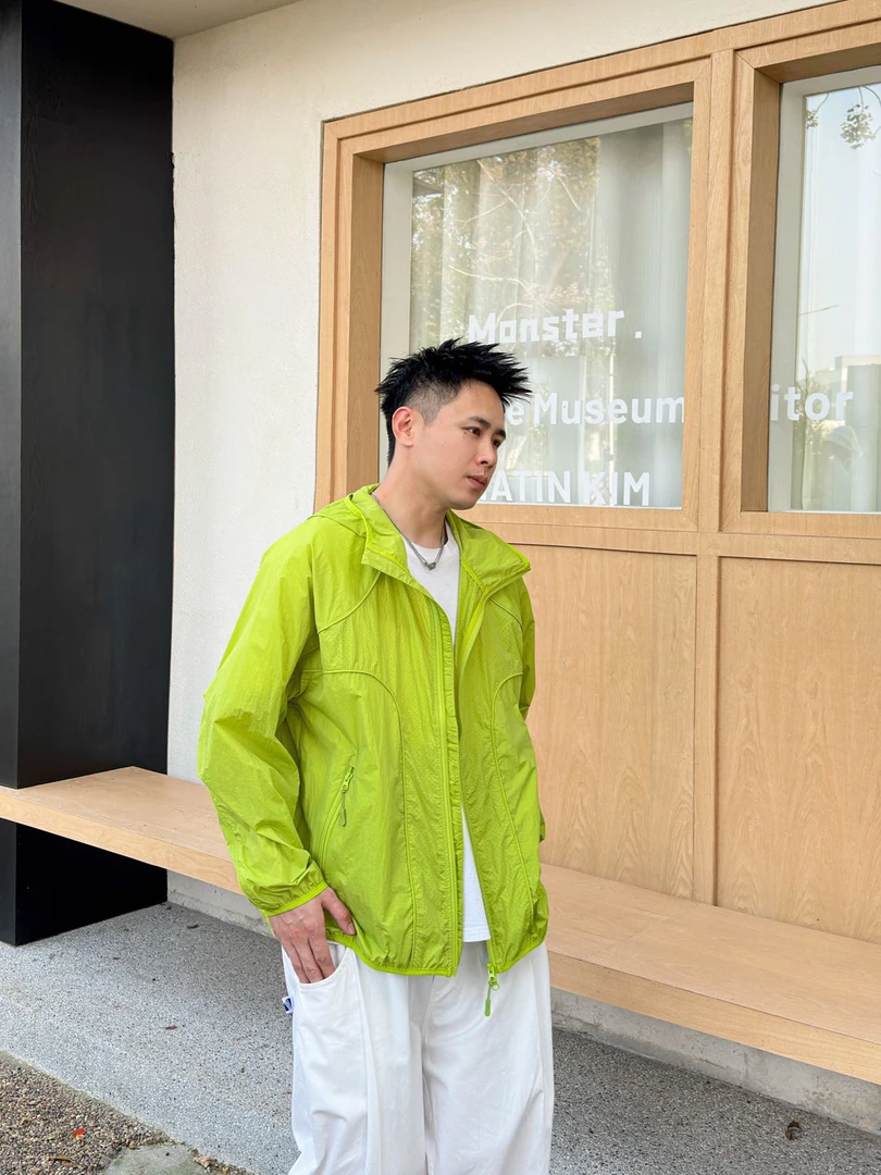 冲锋衣夹克外套休闲男外套夏季新品时尚潮流户外防晒连帽宽松情侣