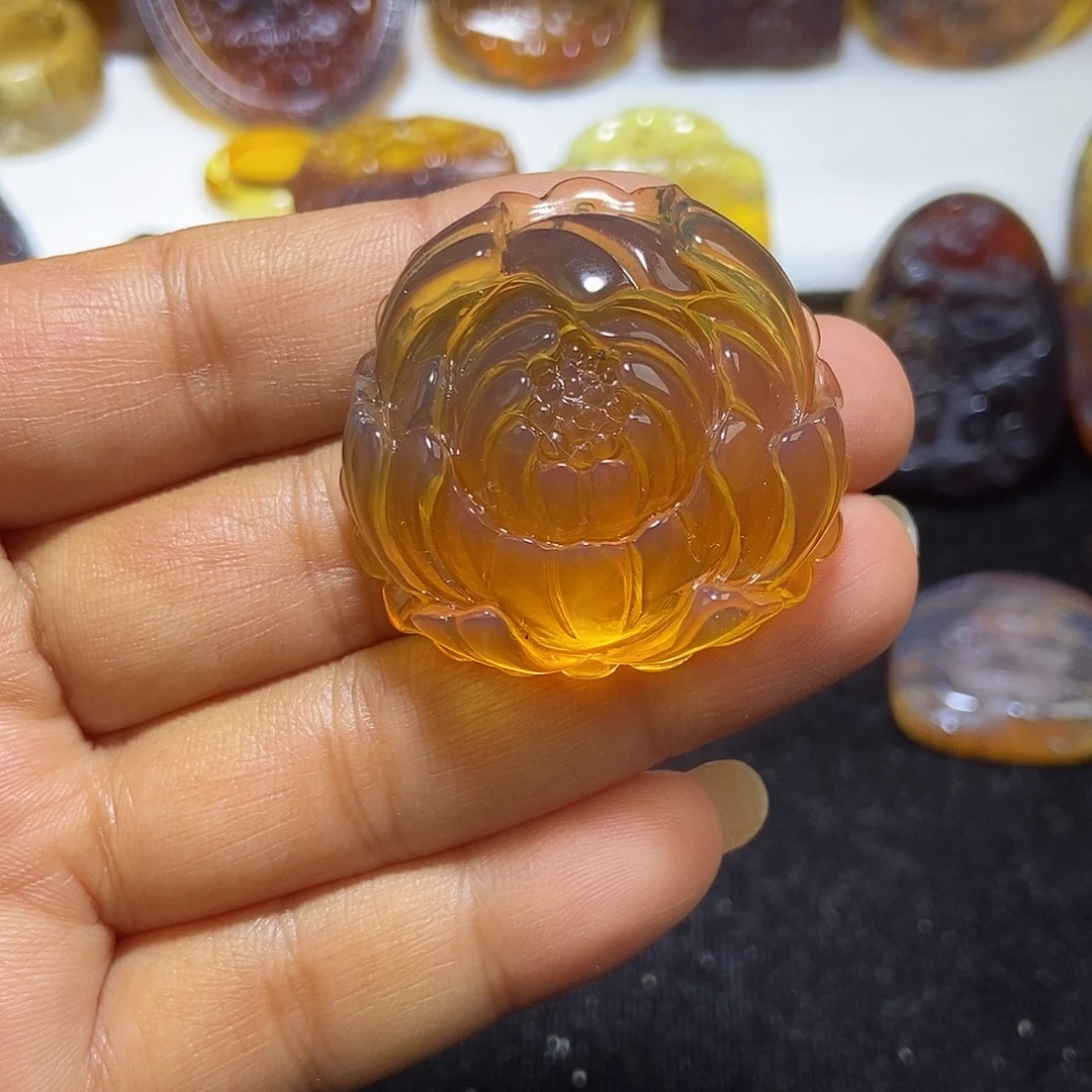 琥珀颈饰未镶嵌缅甸天然琥珀吊坠