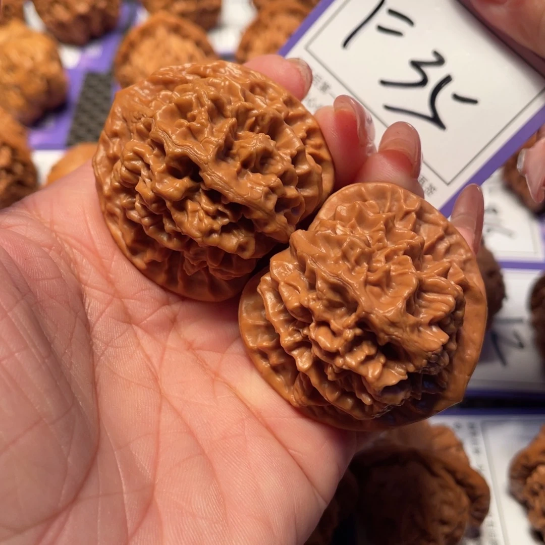 文玩核桃把件35号帝王42