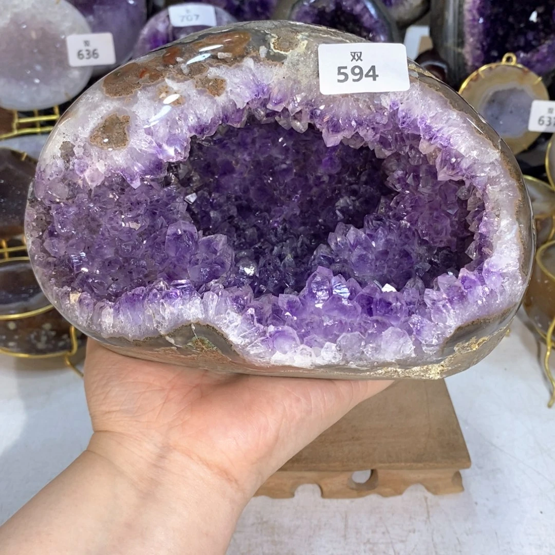 未镶嵌水晶大型摆件（非配饰）