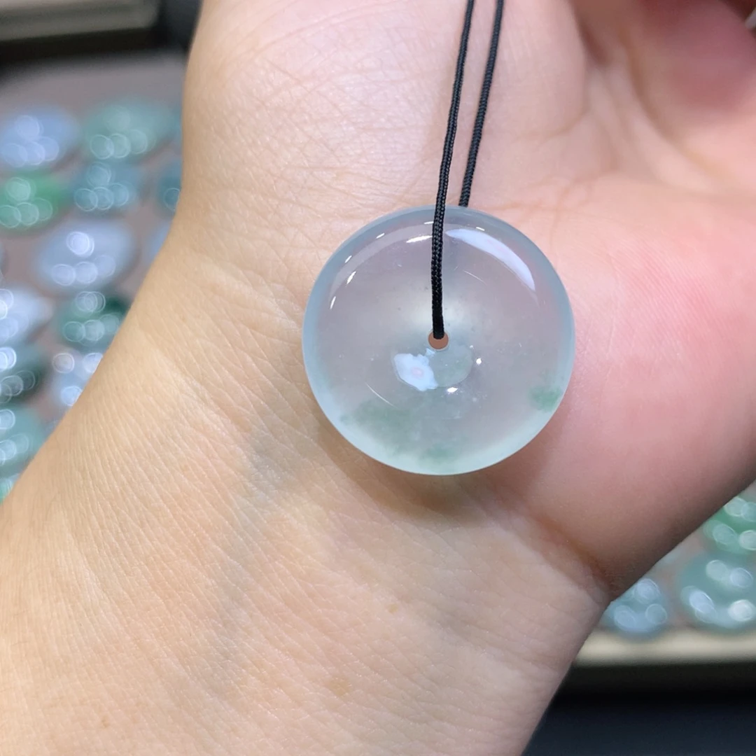 翡翠未镶嵌颈饰平安扣20.5*5.8