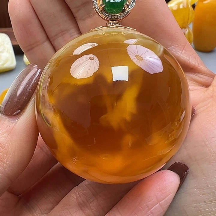 良***归蜜蜡未镶嵌珠宝奇石