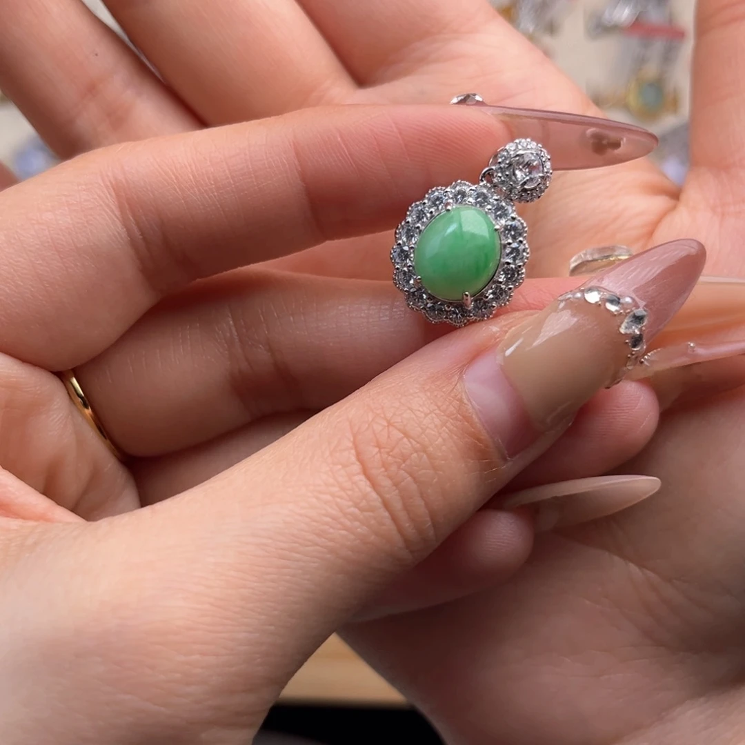 翡翠颈饰银S925镶嵌658888