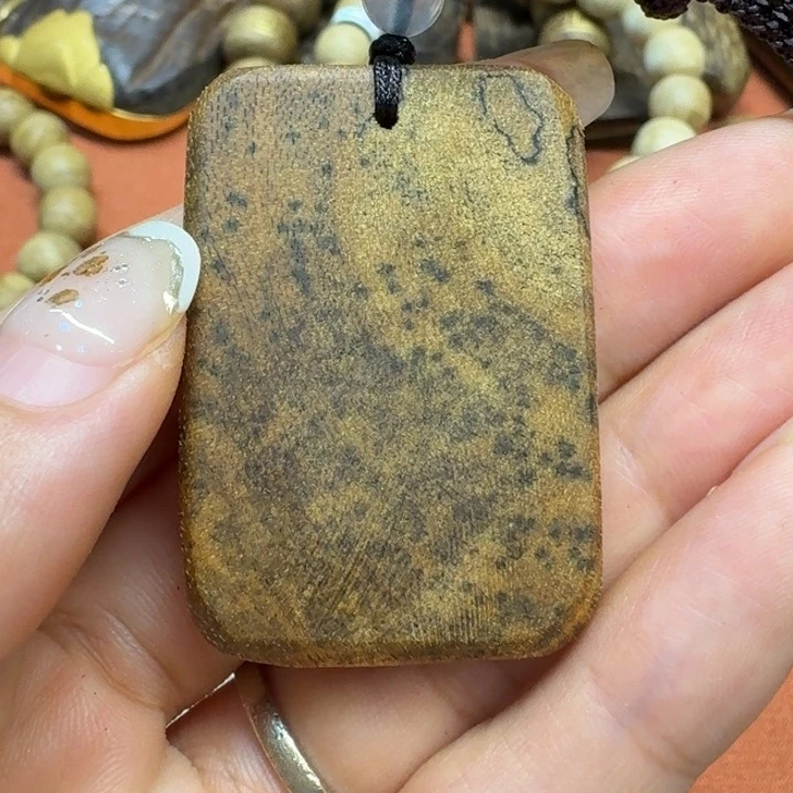 大叶紫檀（黑酸枝木类）