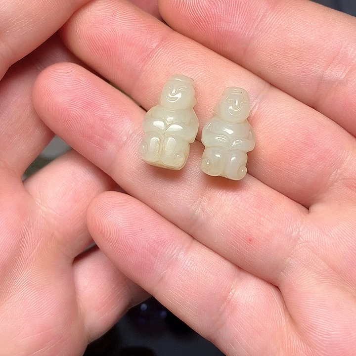 未镶嵌和田玉（糖玉）挂件爵*