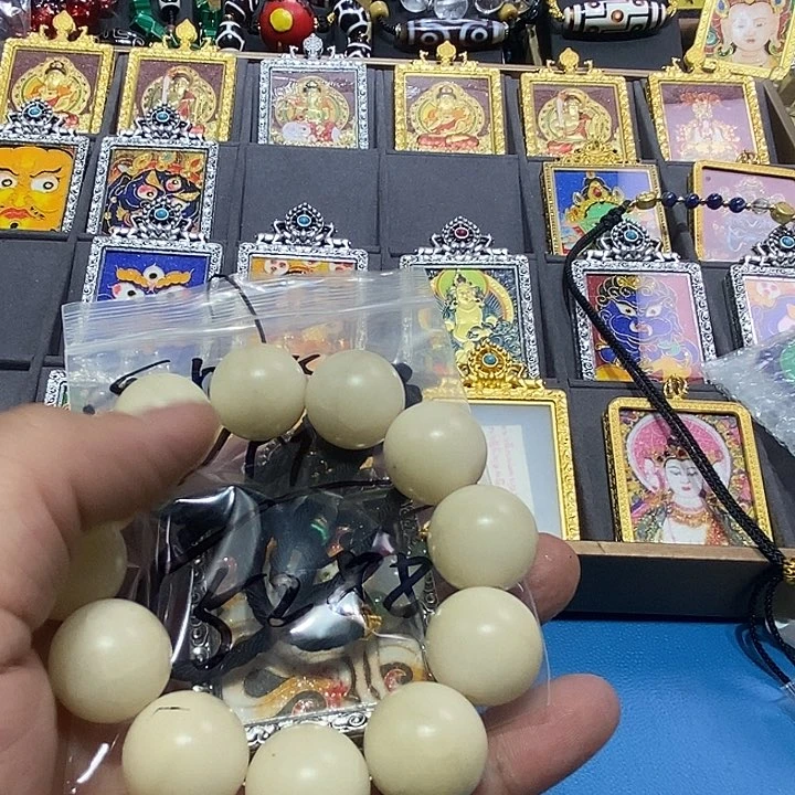 C***n白玉菩提吊坠5288男女同款