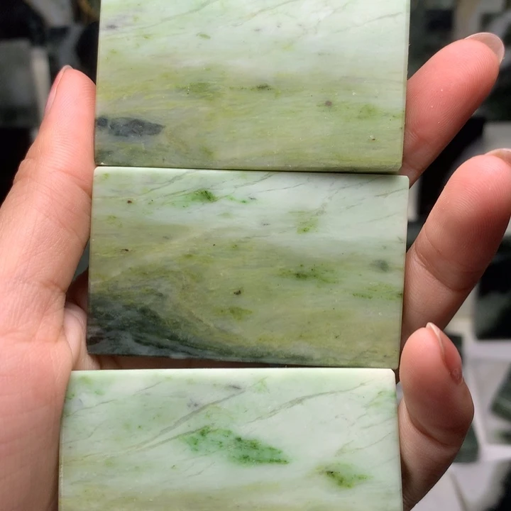 独山玉颈饰未镶嵌?****2